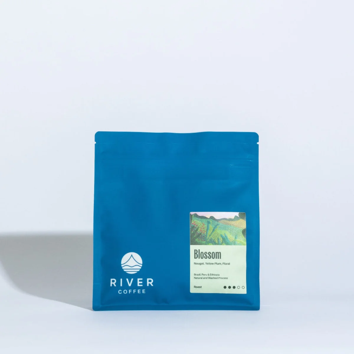 40% Brazil Rio Brilhante / 30% Peru San Crispin / 30% Ethiopia Sidamo Blossom Blend